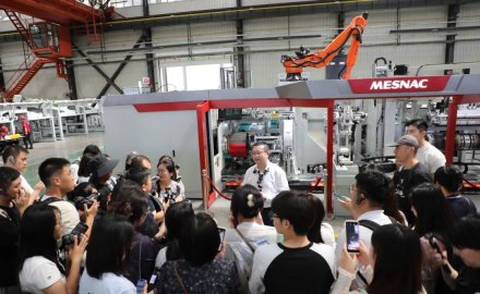 媒体见面会进车间 软控解码智能装备的高质量发展