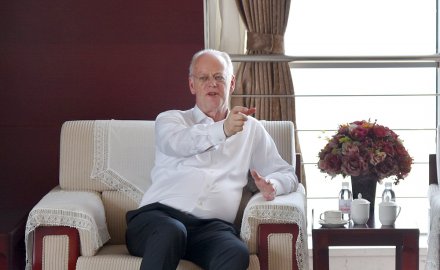 【媒体报道】鲁道夫沙尔平  助力软控与橡胶产业升级